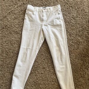 Express White Skinny Jeans with Sleek Fit